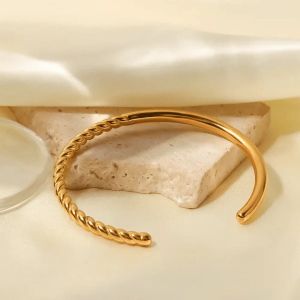 B-111– 18k Gold Plated Stainless Steel Tarnish Free Waterproof Female bracelet - Image 10