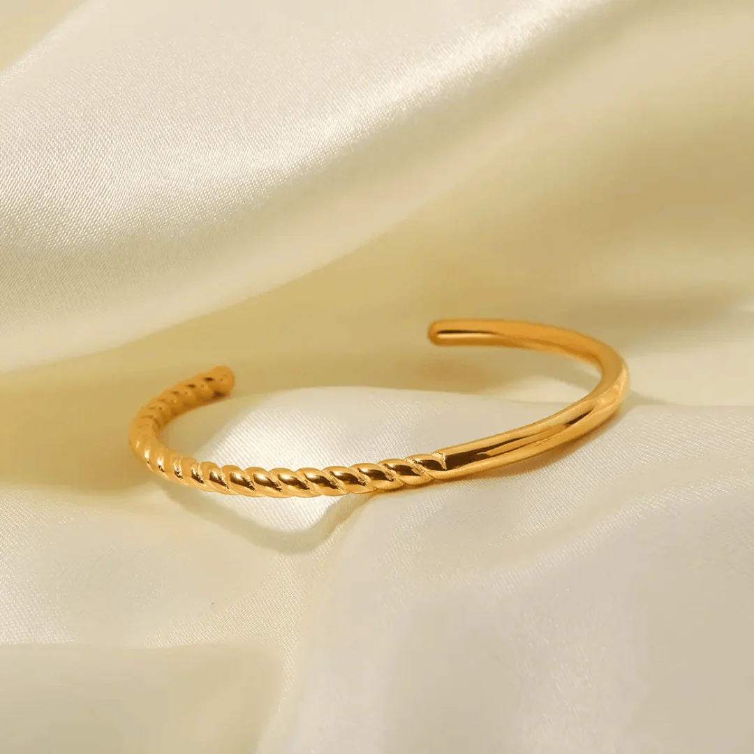 B-111– 18k Gold Plated Stainless Steel Tarnish Free Waterproof Female bracelet - Image 6