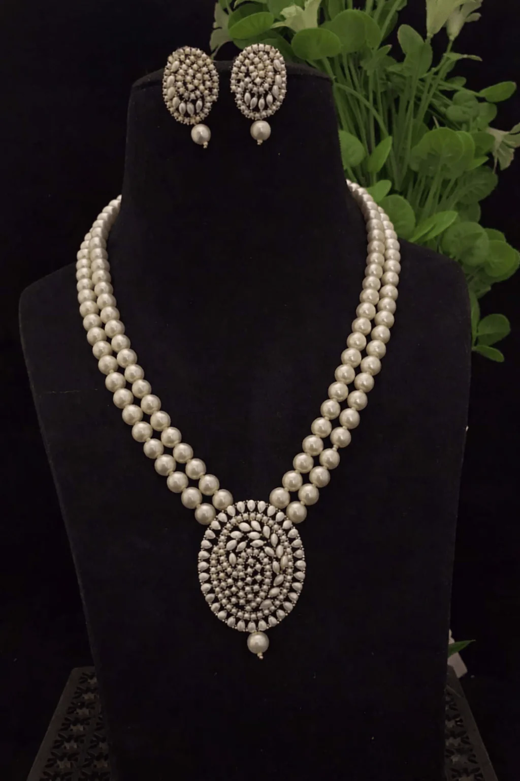 Bhuvi Real Pearl Set - Elegance in Every Detail - Image 3