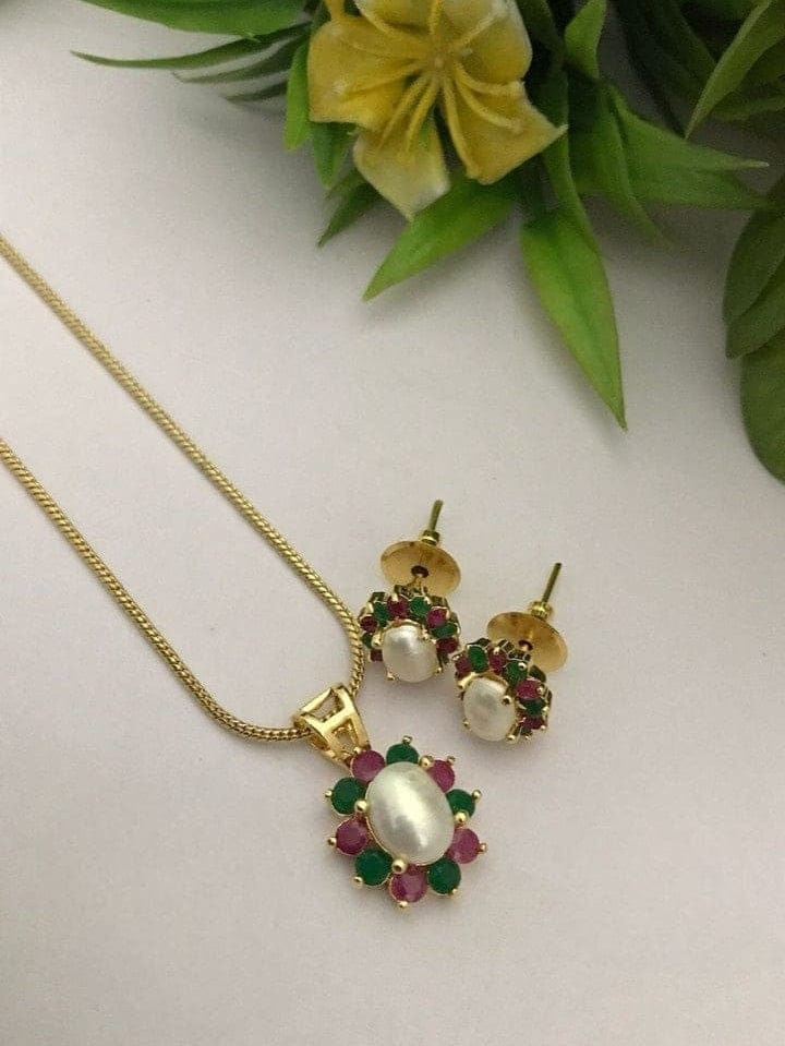 Real Pearl Sanskruti Sleek Pendant Set - Elegant Jewelry - Image 6